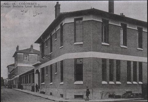 Carte postale de l'école Léon Bourgeois.