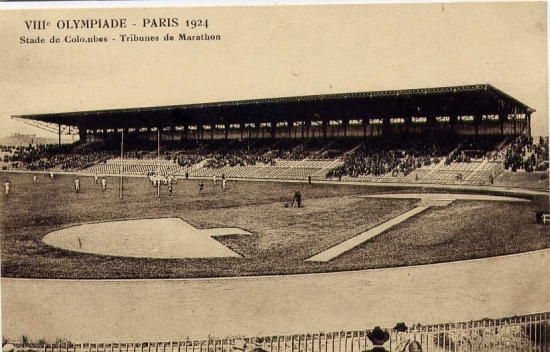 Carte postale Colombes- Stade de Colombes-Tribune de Marathon