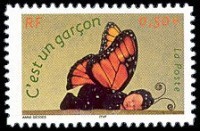 Timbre c'est un garçon.