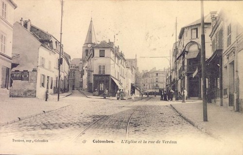 Cartes postale de l'église saint pierre saint paul de Colombes et de la rue de Verdun.