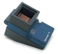 Signoscope T1 pour detecter les filigrannes des timbres.
