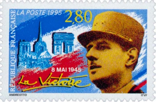 Timbre - Le général de Gaulle annonce la victoire des Alliés, qui est aussi "la victoire de la France". 
