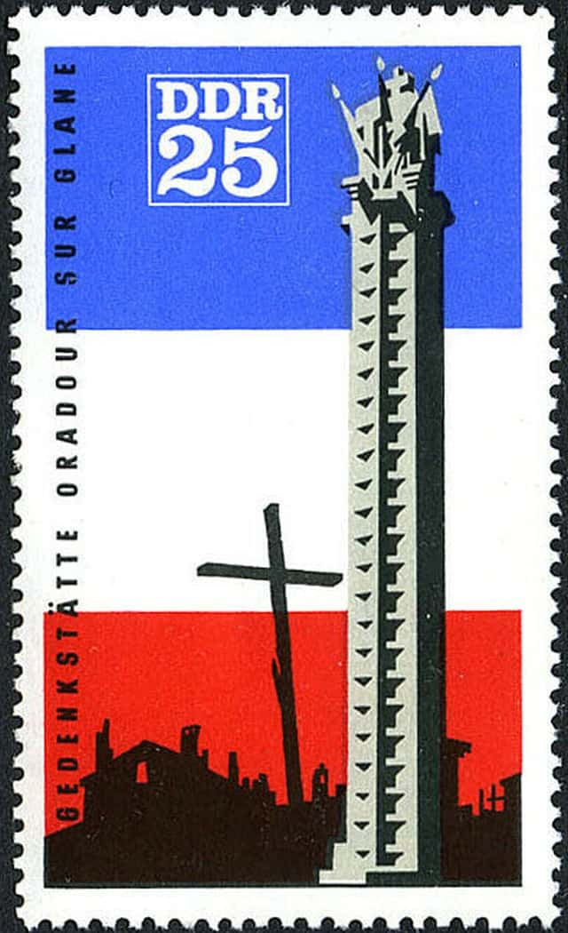 Timbre - 22ème anniversaire du massacre d'Oradour-sur-Glane : le monument aux martyrs.