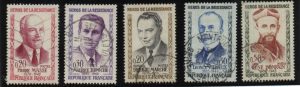 Collection de timbres obliteres.