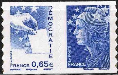 Démocratie et Marianne en timbre.