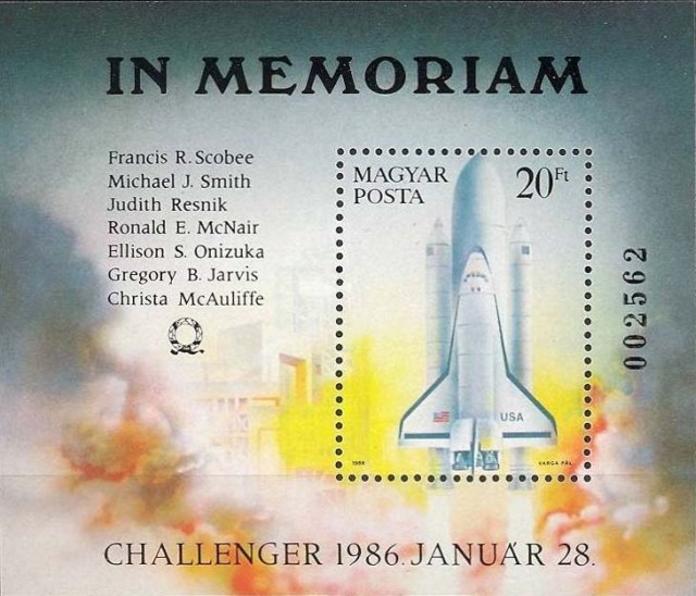 Hongrie- Timbre In Memoriam Challenger 28 Janvier 1986.