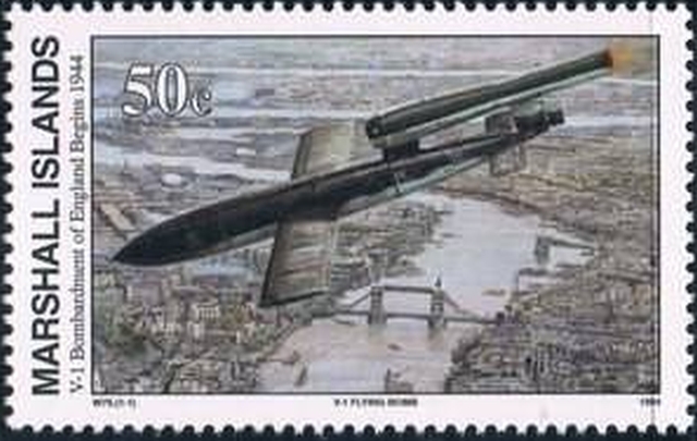 Timbre - Fusée V1 tombant sur la ville de Londres en 1944.