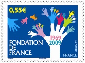 Le timbre Fondation de France.