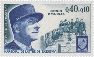 Timbre - Berlin 8 mai 1945, Le Général de Lattre de Tassigny signe pour la France l'acte de capitulation de l'Allemagne.